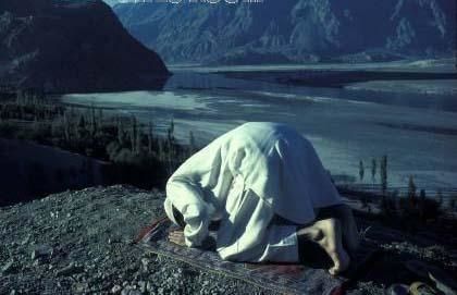 sujud.jpg